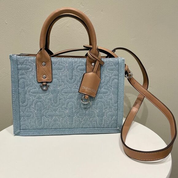 NWT True Religion Quilted Denim Horseshoe Satchel Crossbody Bag Light Blue - Picture 1 of 11